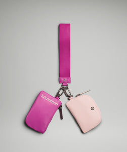 Dualpouch wristlet