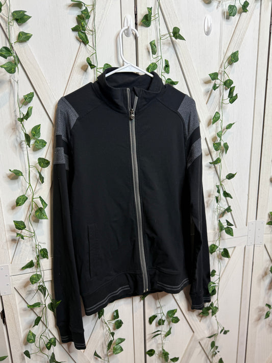 Men’s zip up *Size M