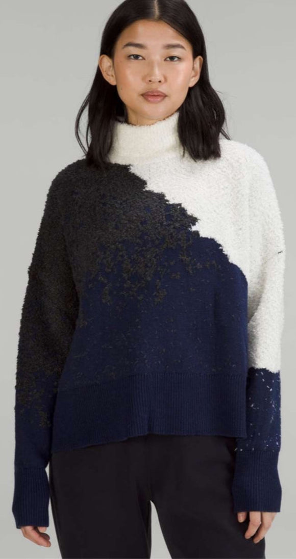 Ombre Knit Textured Turtleneck *NEW