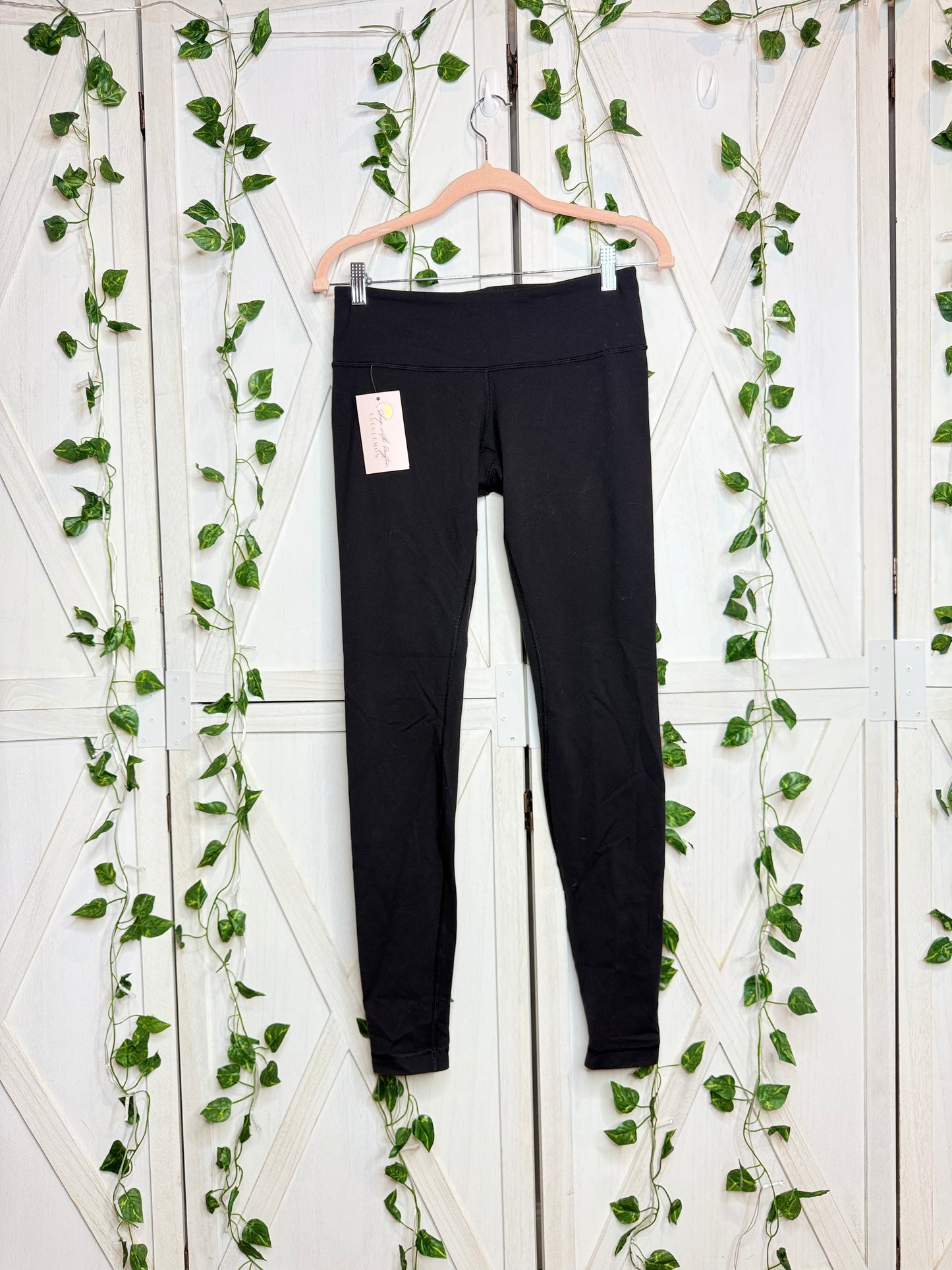 Lululemon leggings 28” *SIZE 8