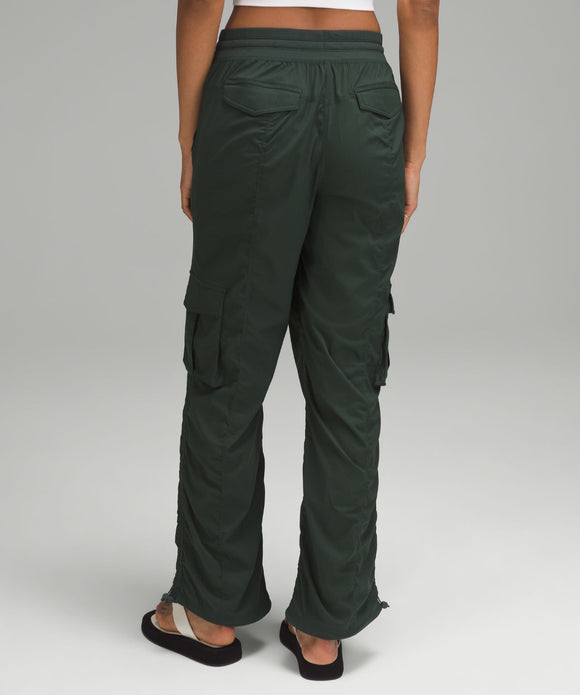 Dance studio relaxed fit MR cargo pant