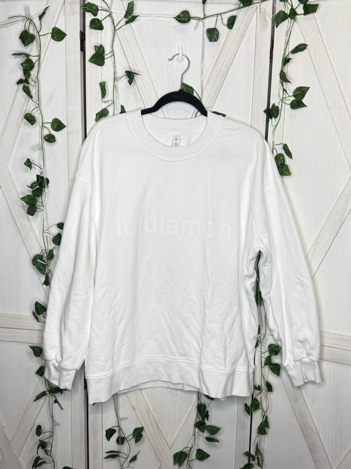 Perfectly oversized crew *SIZE 8