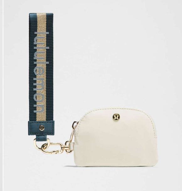 Dual pouch wristlet