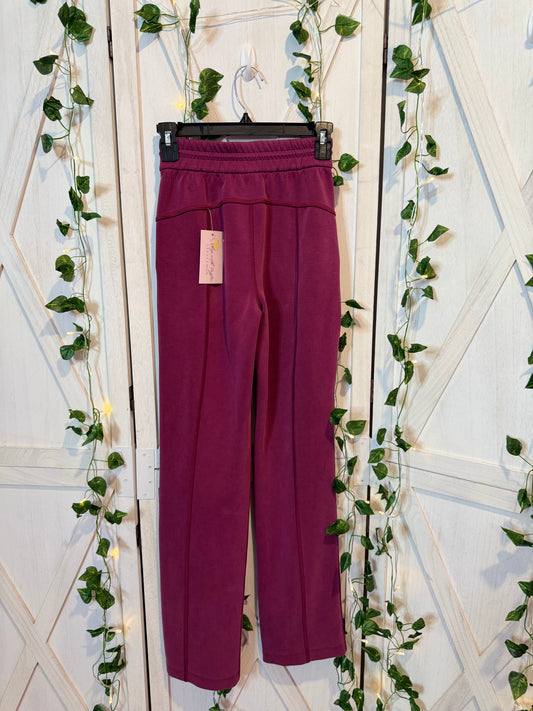 Softstreme High-Rise Pant * SIZE 0