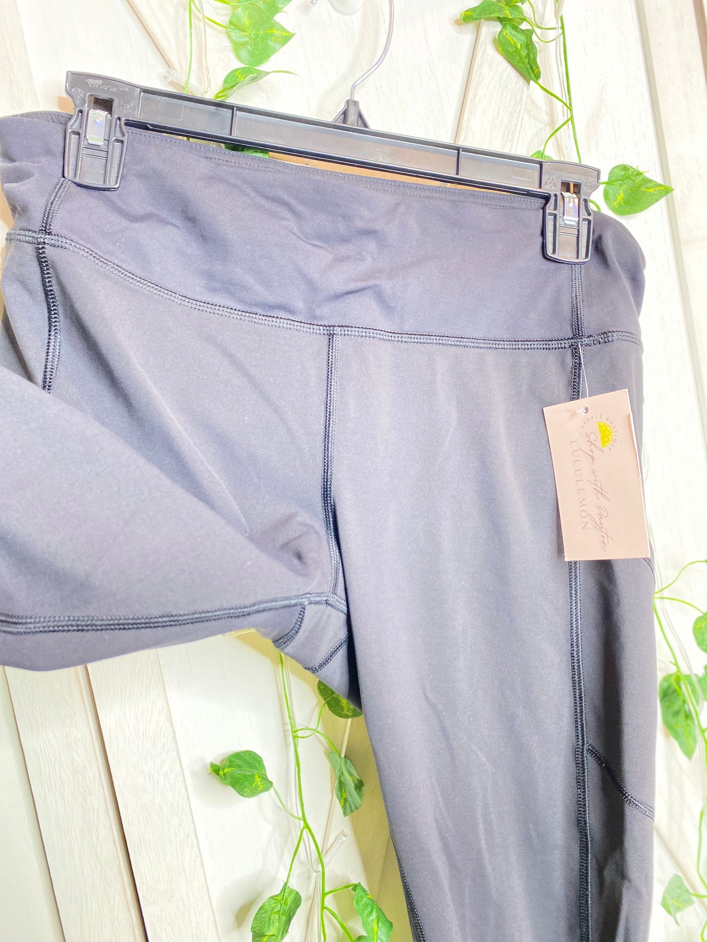 Lululemon leggings “30 *SIZE 10🍋