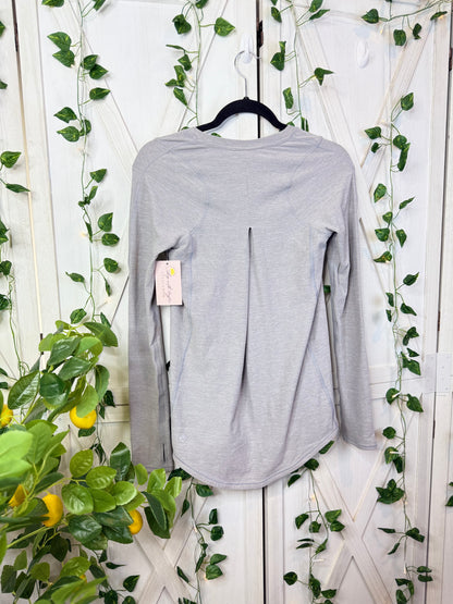 Lululemon long sleeve *Size 4