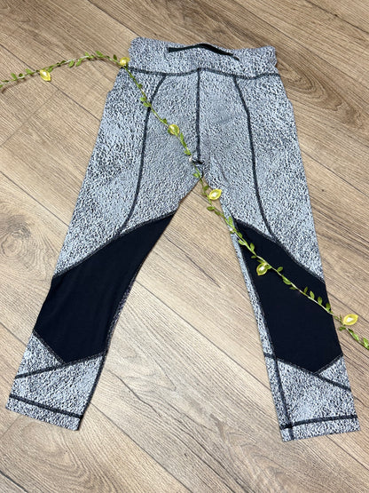 Lululemon leggings 22” *SIZE 6