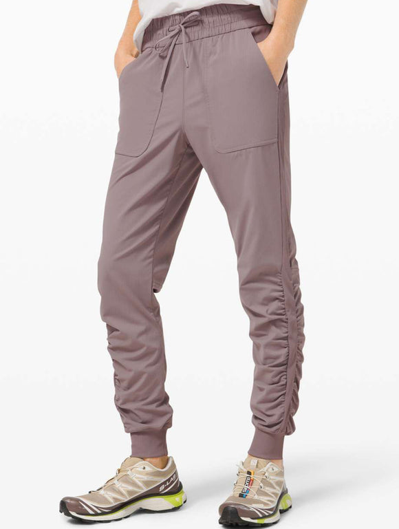 Lululemon Beyond the Studio Jogger *SIZE 4