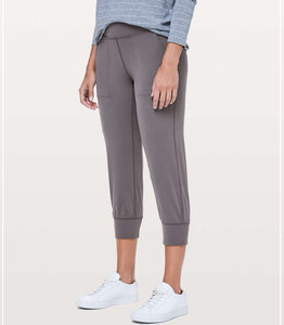 Align Jogger Crop *23