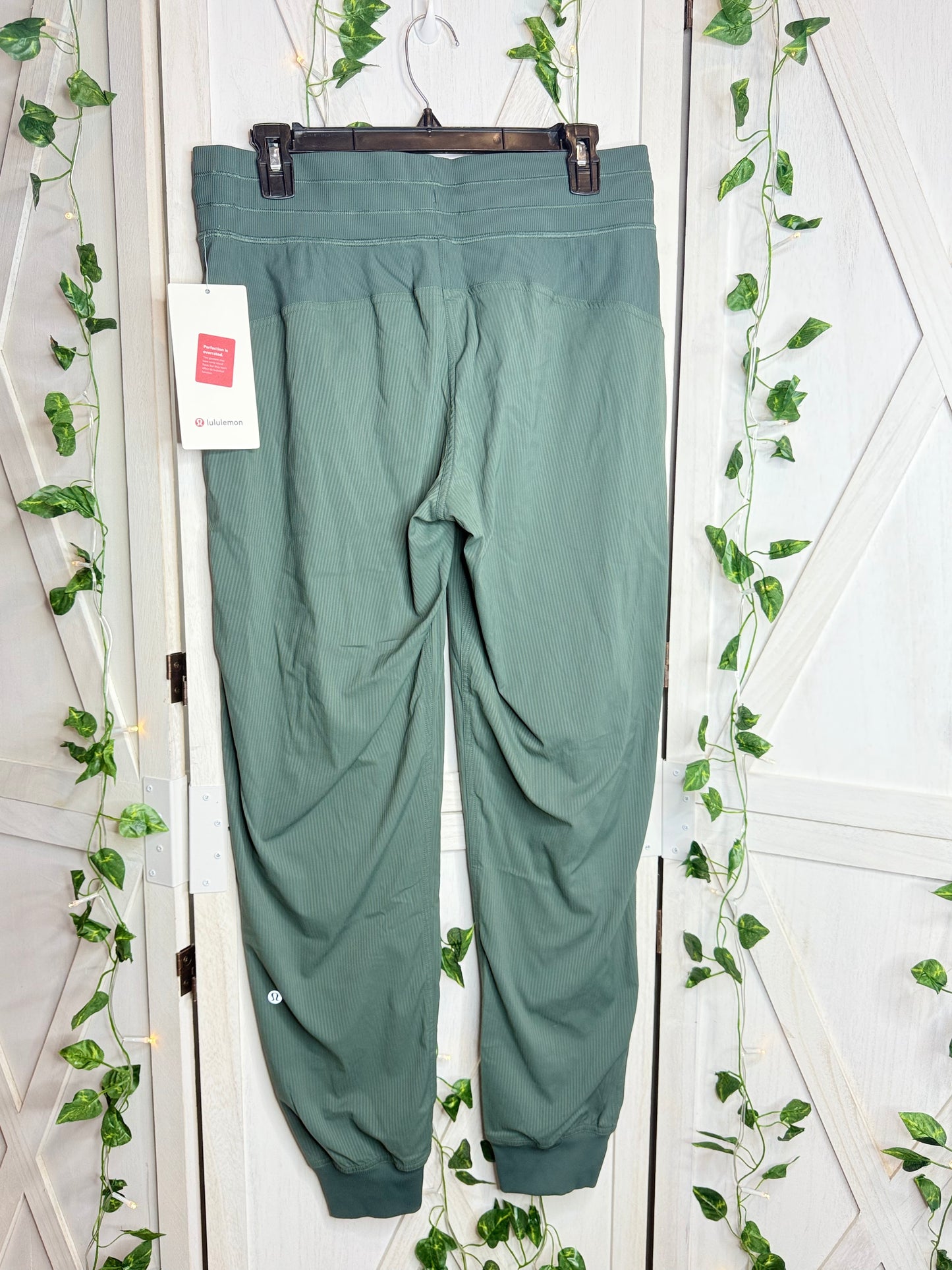 Lululemon Dance Studio Mid-Rise Jogger *Full Length *SIZE 8