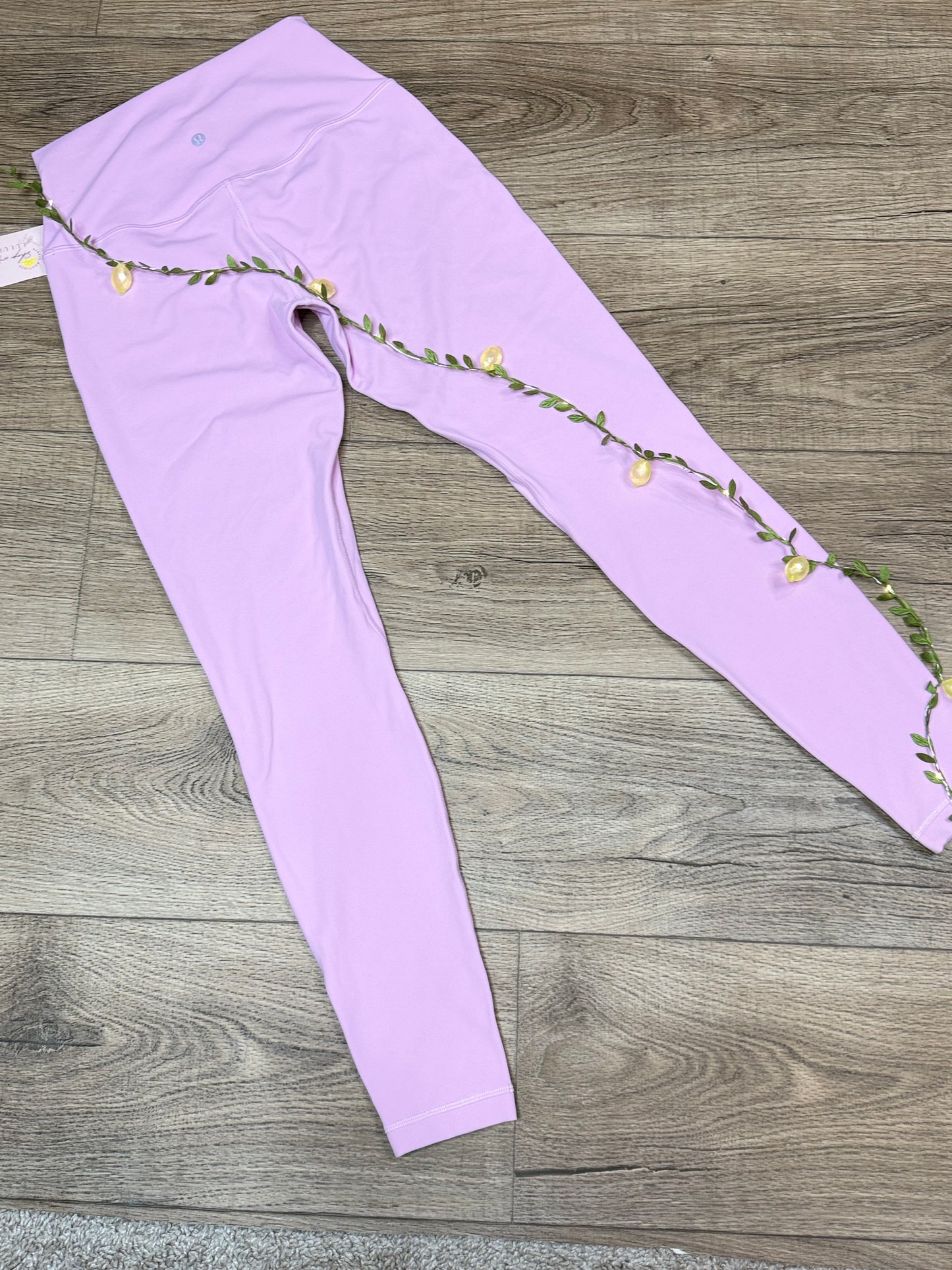 Align HR Pant 28” * Size 2 & 8