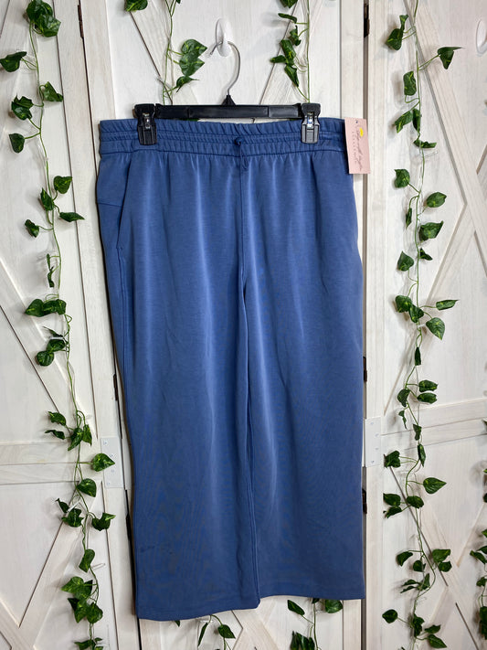 Softstreme straight leg crop * NEW*SIZE 12