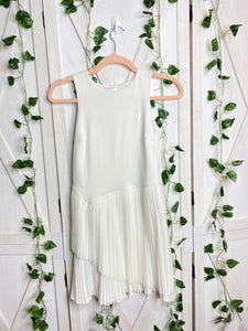 Tiered, pleats, tennis dress *NEW * SIZE  4