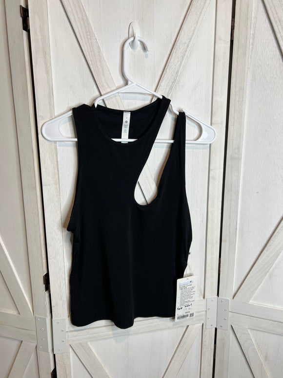 Shoulder cut-out yoga tank