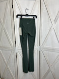 align v-waist mini-flare pant