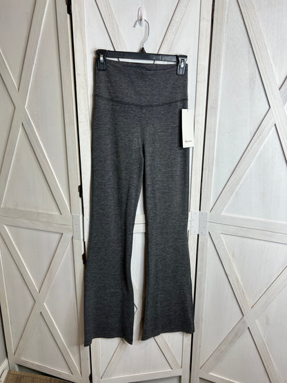 Groove Pant SHR Flare *Nulu *SIZE 6🍋