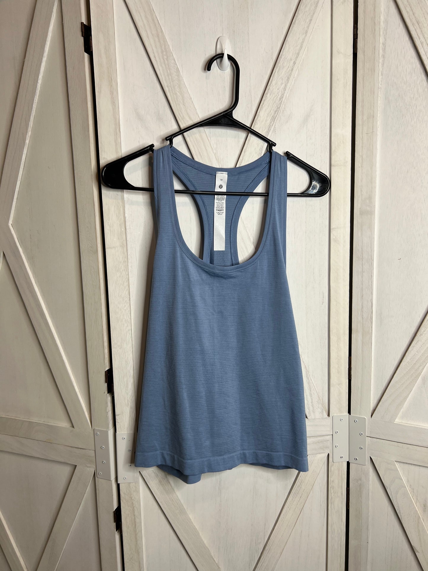 Swiftly tech racerback tank 2.0 *race * SIZE 10🍋