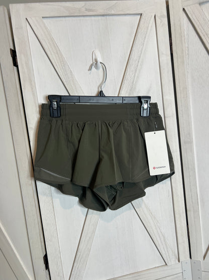 Hotty Hot LR Short 2.5” *Lined *SIZE 8