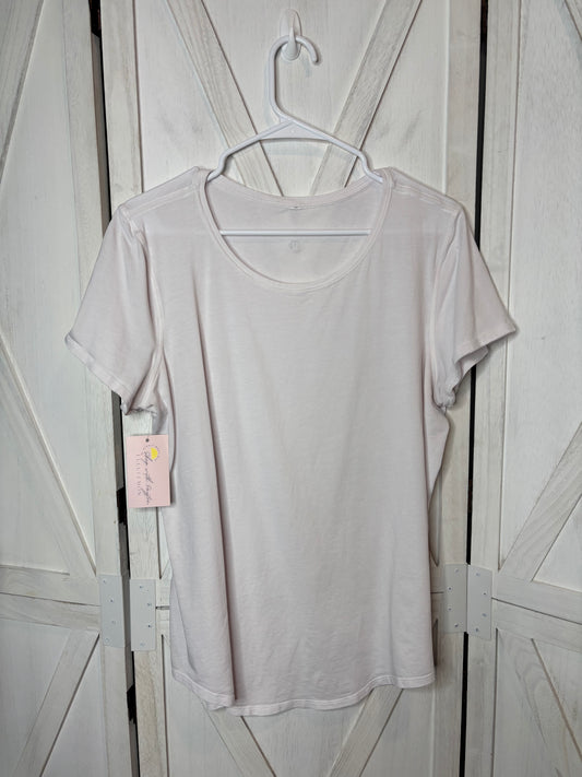 Love tee shirt small hole *SIZE 8