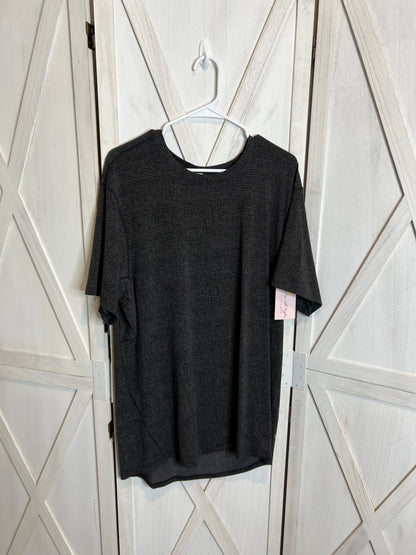 men’s t-shirt *SIZE XL