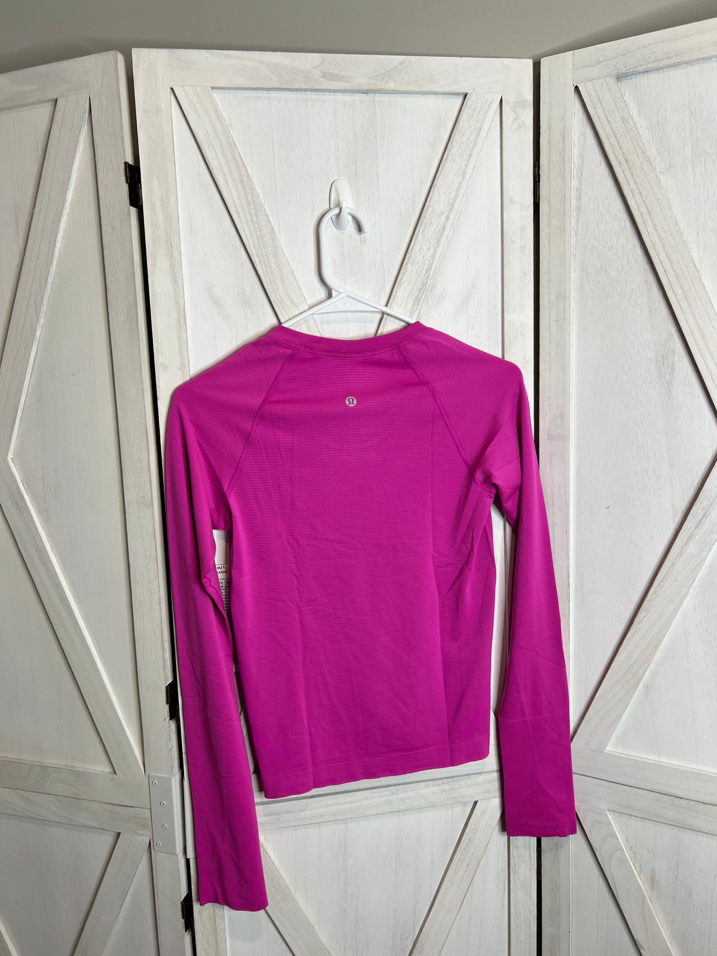 Swiftly tech long sleeve 2.0 *race *SIZE 10