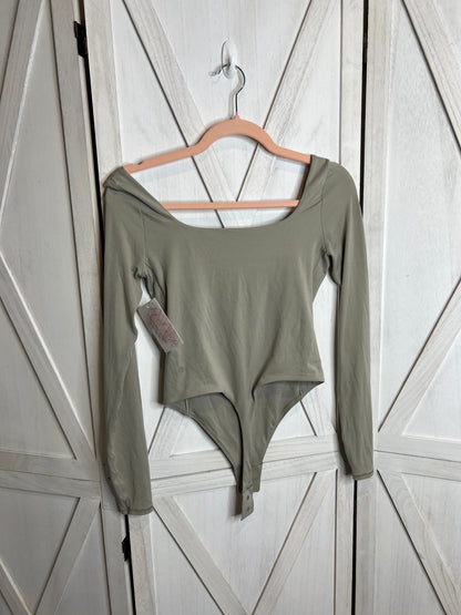 Wundermost Ultra-Soft Nulu Square-Neck LS Bodysuit *SIZE S (mark on shoulder!