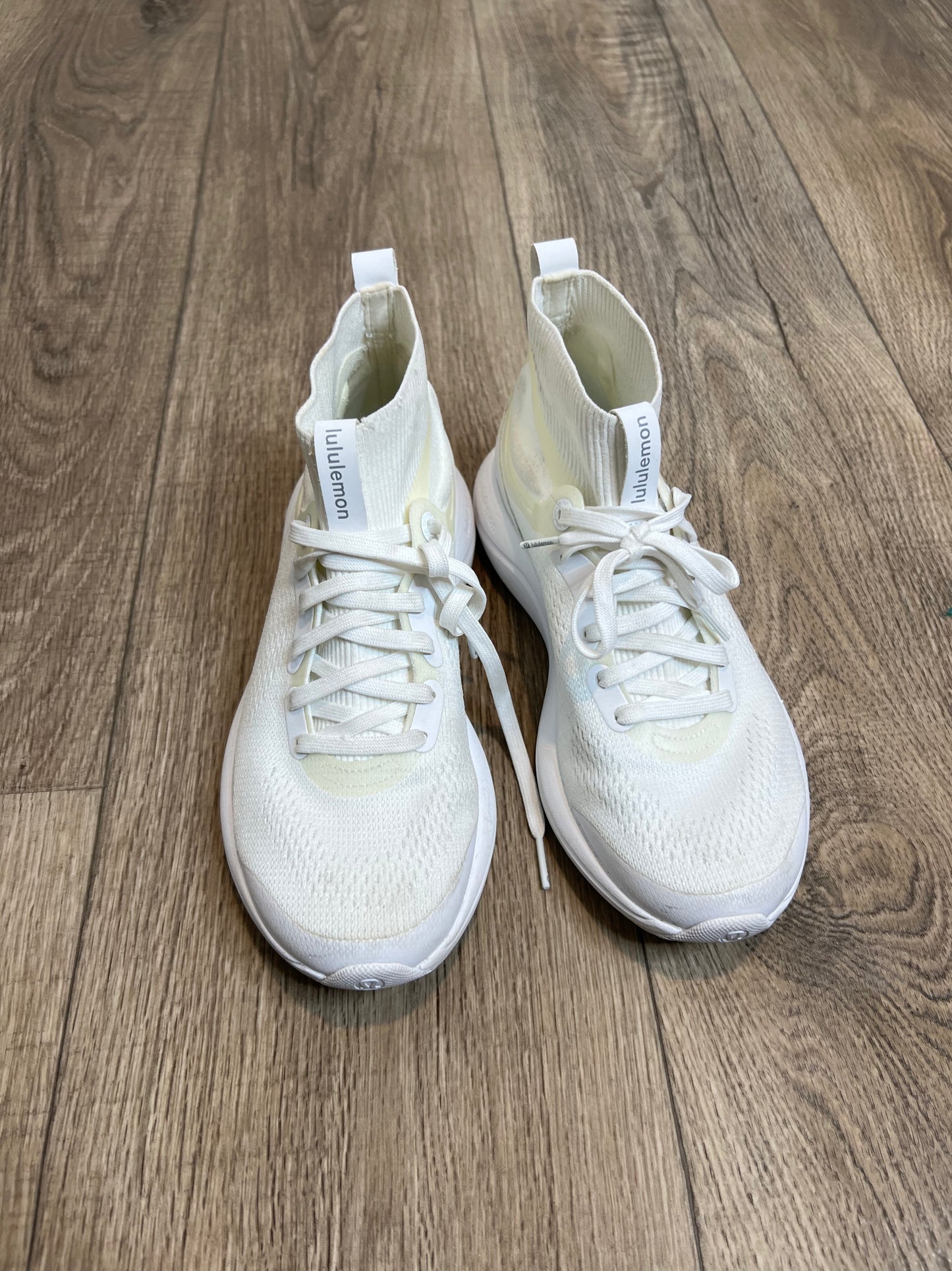 Lululemon Chargefeel Mid Womens Workout Shoe *SIZE 7