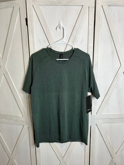 Metal vent tech short sleeve 2.0 *SIZE M •XL