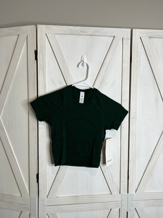 Swiftly tech cropped short sleeve 2.0 * SIZE 14