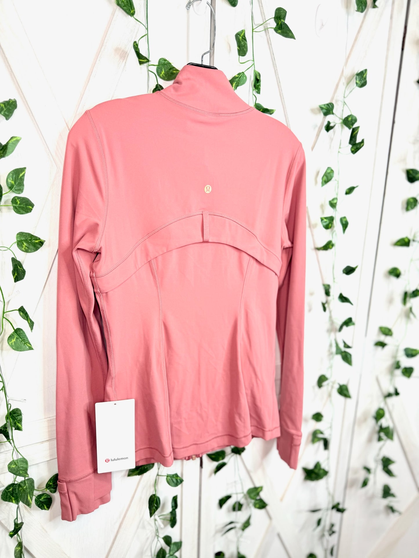 Define Jacket *Nulu*Size 2 •4 • 8 • 12(cropped/hoodie)