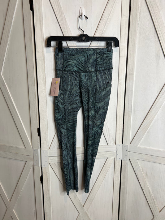 Fast and Free High Rise Crop 23" *SIZE 2