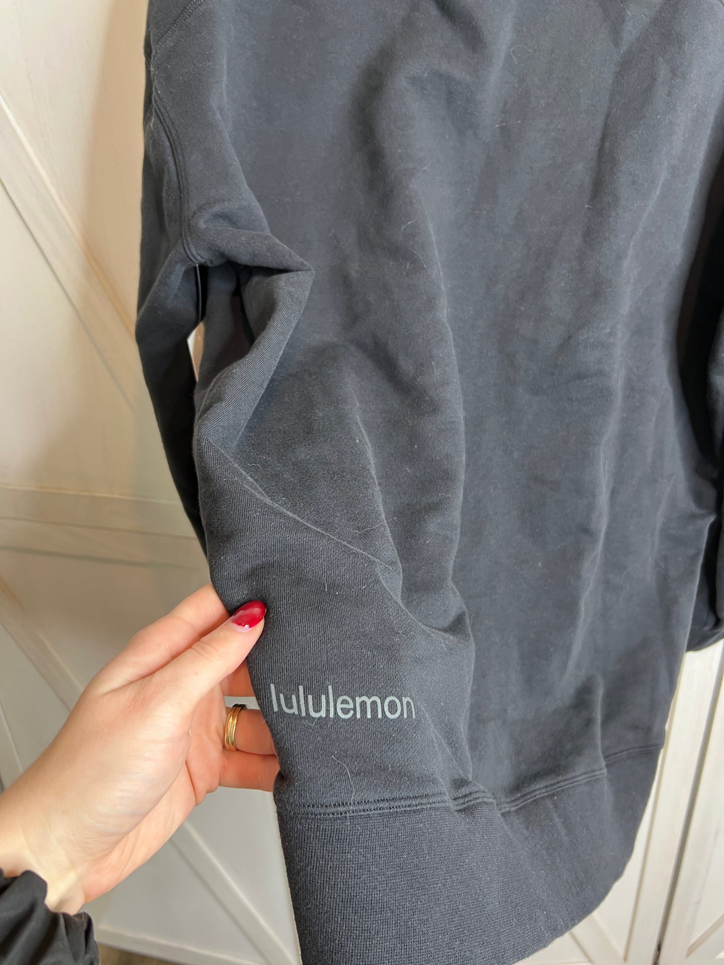Lululemon pullover *SIZE 6