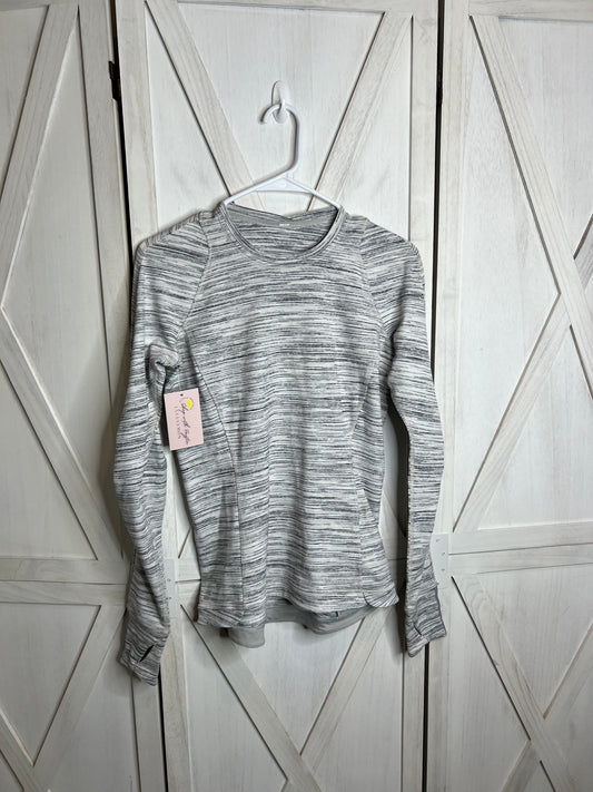Lululemon long sleeve *SIZE 8