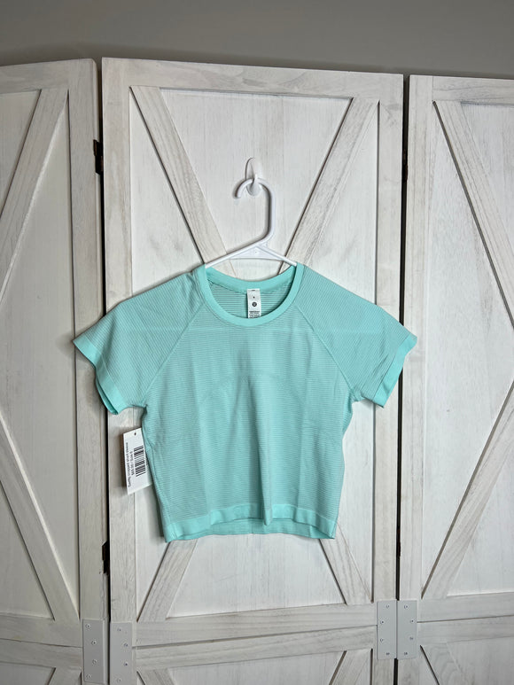 Swiftly cropped short sleeve