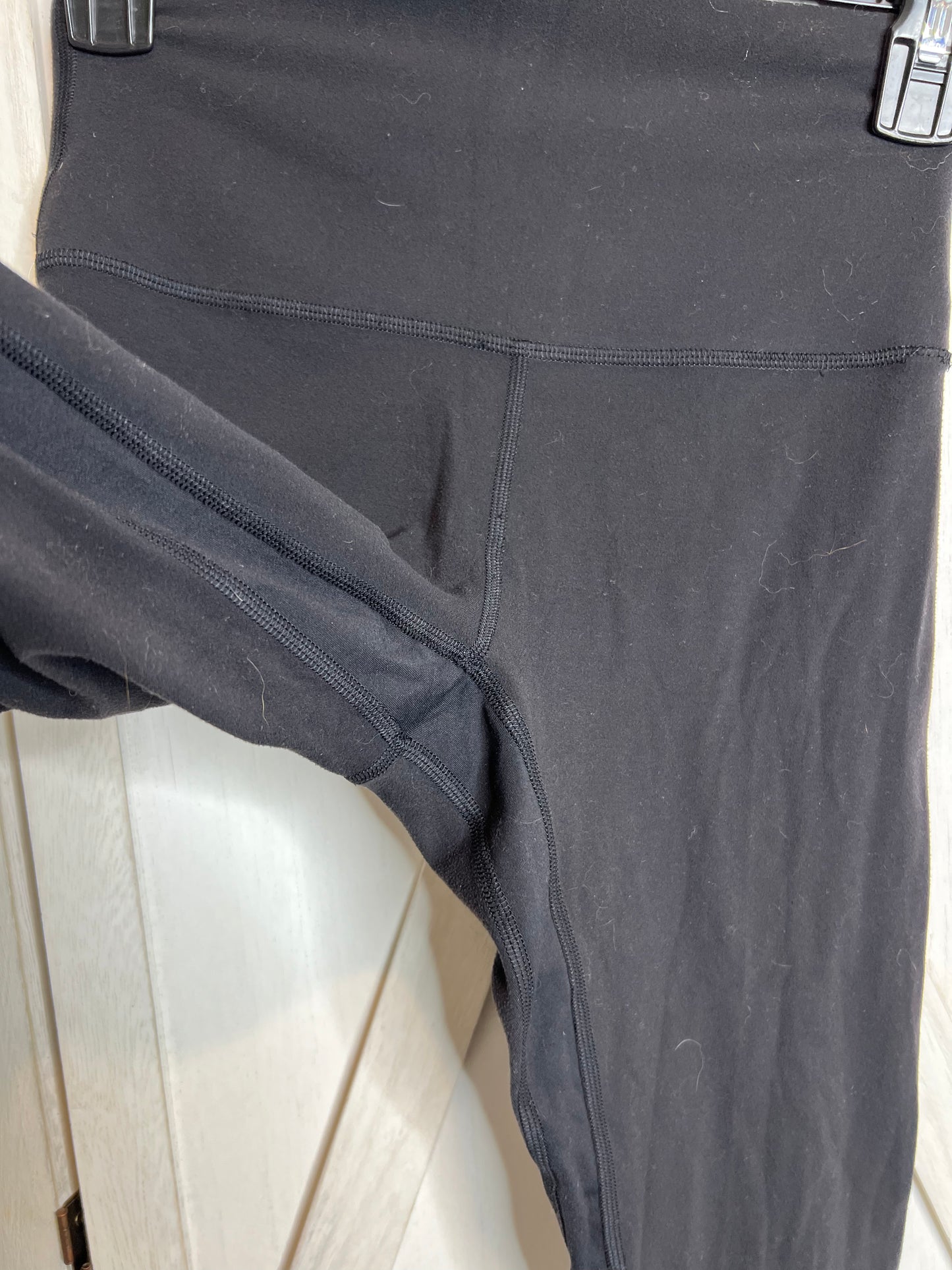 Align High Rise Crop 17” (check seems) *SIZE 4