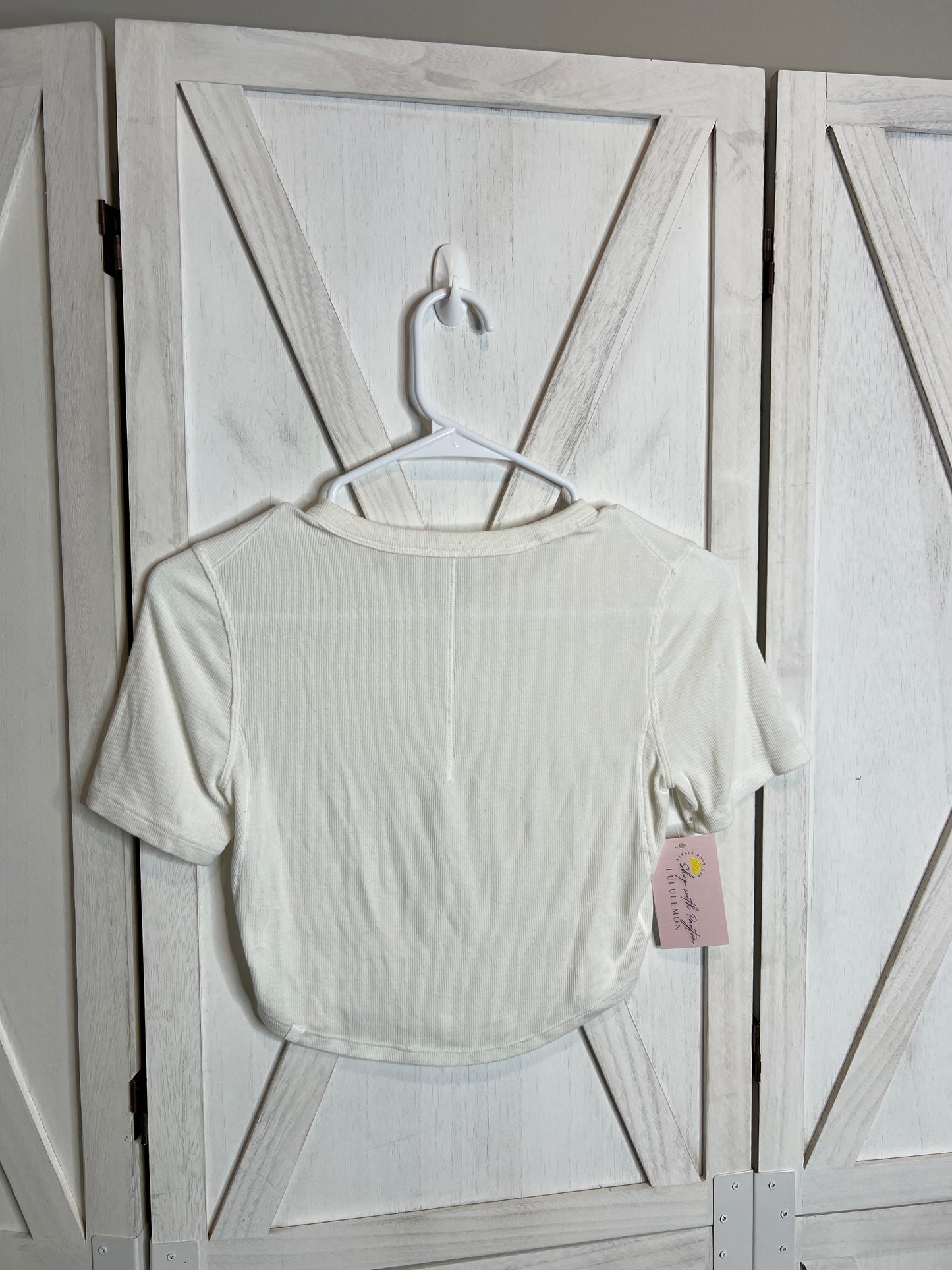 Hold Tight Cropped Short Sleeve *SIZE 4