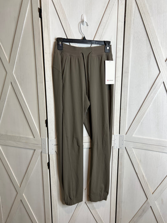 License to Train HR Pant *SIZE 2