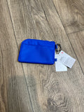 Clippable card pouch